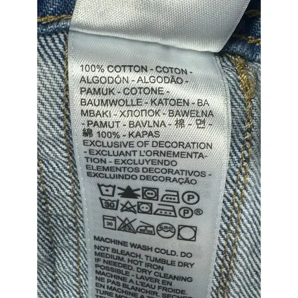 Levi's Women's Blue Denim Utility 4-1/2" Inseam Shortalls - Size L - Picture 7 of 8